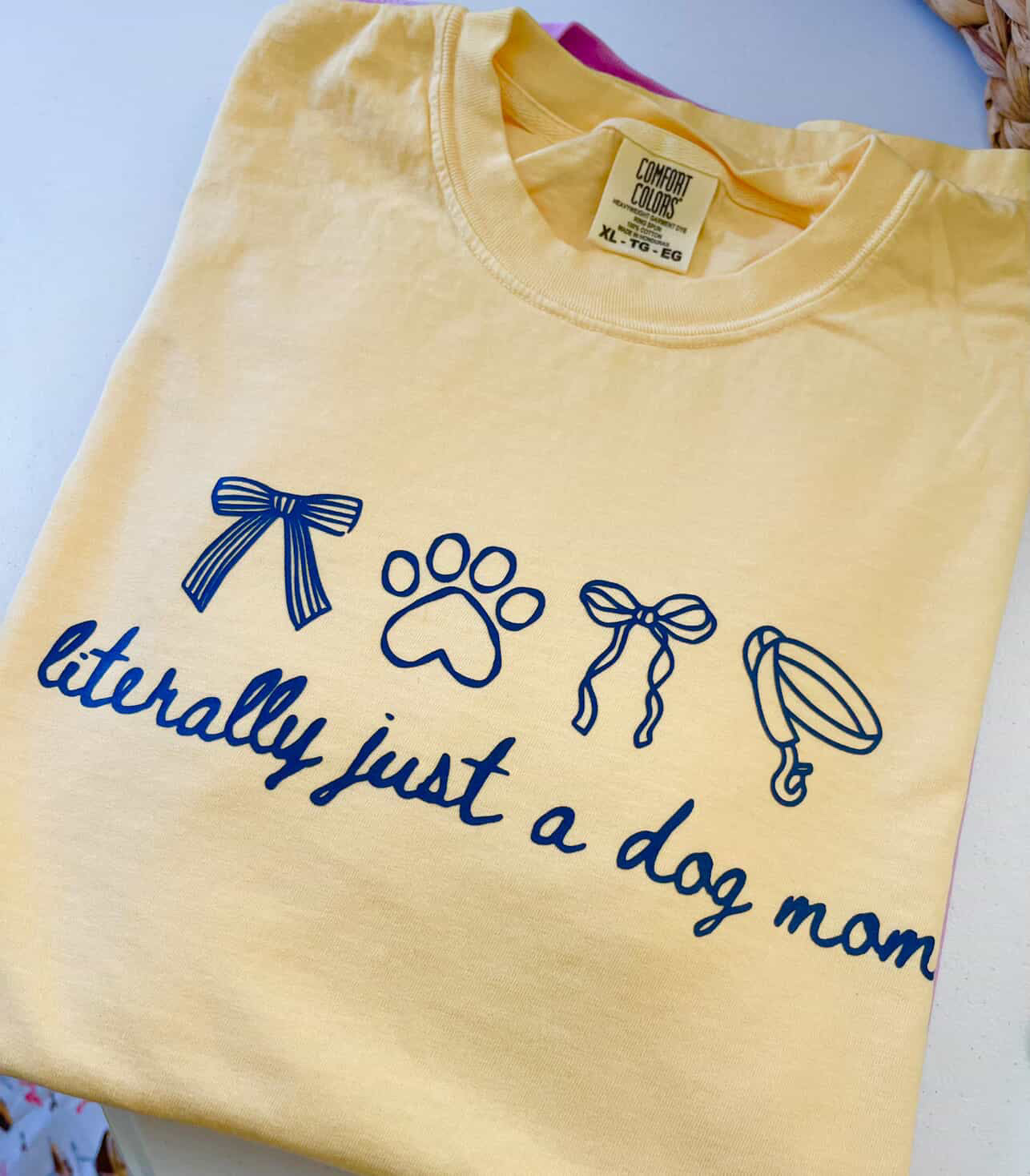 Literally just a dog mom Tee 🐾